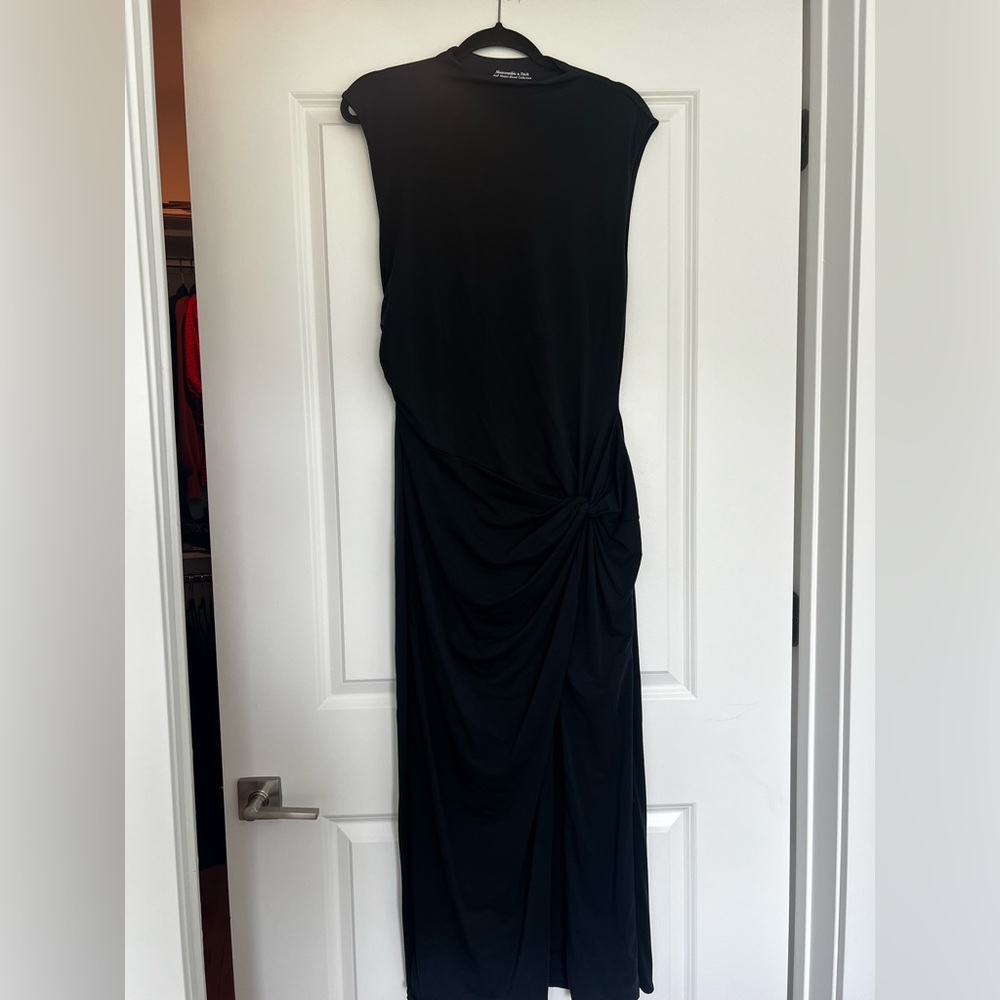 Abercrombie & Fitch Black Sleeveless Maxi Dress with Side Knot